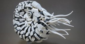 Ausgefeilte Designs von Mitsuru Nikaido verwandeln Tiere und Insekten in komplexe LEGO Roboter